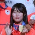 【スノボ】五輪金の村瀬心椛、赤の振り袖で園遊会　隣はドラゴンボール声優野沢雅子、りくりゅう