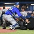 川上審判員が緊急手術　左側頭部バット直撃で救急搬送　ＮＰＢ「防護措置の在り方について検討を進める」