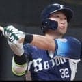【西武】山村崇嘉に待望の今季初ヒット＆初本塁打　源田らもウンウンと興味深そうにコメント聞く