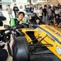 「夢の実現には決断が大事」　スーパーフォーミュラ選手が出前授業