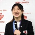 フィギュアスケート　坂本花織さんが五輪シーズンにサポートを受けた味の素を訪問　「味の素さん！今年度も頑張るぞー！」