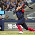岡本和真、４試合ぶりの４号ソロはバックスクリーン越えの131ｍ特大アーチ