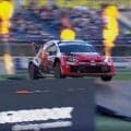 世界一のラリー車がスタジアムを“爆走”…滅多にない光景が話題！ 勝田貴元も豪快ドリフト披露しスペイン熱狂