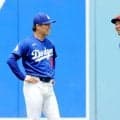 山本由伸、鈴木誠也とWBC以来の再会　握手→ハグ、試合前に笑顔で交流