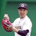 左アキレス腱断裂の阪神・石井大智　２カ月ぶりに語った心境「後ろを見ながら、後ろ歩き」　本格的なキャッチボール再開