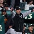 巨人・阿部監督が苦笑い　平山ひとりで連続リクエストの珍事　１度目は成功、２度目のけん制アウトは覆らず