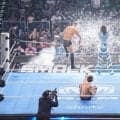 何が起こった？ リング下から炎が飛び出す“不具合”で大逆転…白塗り怪人レスラーの“呪い”再び発動で騒然