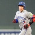 岡本HR直後…ブ軍ベンチで発見した“日本式”　微笑ましい光景「感謝しています」