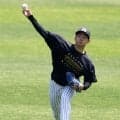 【阪神】23年ドラ１下村海翔、１軍試合前練習に参加「次はライブBPかな？」藤川球児監督