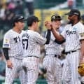 阪神・ドリスの存在価値とは　坂本が絶賛するＮＰＢで戦う術　通算１００セーブ最年長達成