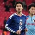｢英語なのに関西弁に聞こえる笑｣鎌田大地、待望の欧州ゴール後に見せた同僚FWとの“爆笑いじり合い”に反響！｢鎌田の返し最高笑｣