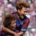 進撃の青赤軍団！FC東京がGW開催の“多摩川クラシコ”で川崎を撃破！佐藤恵允＆野澤零温の2発＆クリーンシートで4連勝！