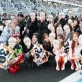 【スーパーＧＴ】ａｕトムス開幕２連勝に陣営も歓喜…山下＆坪井のお面も大盛況　伊藤監督「開幕戦の時より…」