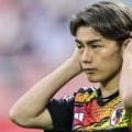 「化け物だな」上田綺世の下がりながら宙を舞う“ハイジャンプヘッド”が驚異的！ 渡辺剛の同点弾演出に「訳が分からない」「何でこんな強いシュート打てるの」