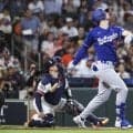 山本由伸先発のドジャース、３回にタッカーが古巣相手に本塁打でリード広げる