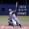 阪神　森下翔太が内角球を一閃！キングタイ８号ソロを左翼ウイング席へたたきこむ　前日にリーグ最多３死球でスタンドからブーイング　恐れずに完璧対応