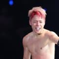 「２人共、最高」「激アツ」武尊が人気ロックバンドとの2ショット公開