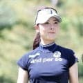 鶴岡果恋、幼少期の秘蔵写真公開「面影あるかなぁ」26歳ゴルファーがカメラ目線のショット投稿
