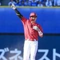 広島・ドラ１平川　試合中にひらめき！左で右でフェン直！プロ初両打席長打　開幕戦以来の二塁打　新井監督「どんどん自信に」