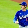 「スパイは誰だ」大谷翔平を撮影する人物　敵地で米記者がまさかの行動…異例の光景