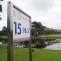 史上最短９８ヤードのパー３で悲喜こもごも　池に捕まる選手も多数