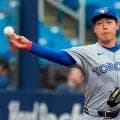 岡本和真の超美技に敵軍実況も唖然　注目した“特殊能力”…絶賛した選択「スマート」
