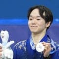 【フィギュア】鍵山優真「おーすごい！」趣味グッズを前に“少年のような笑顔”