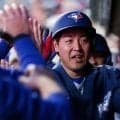 直近6戦5発の暴れっぷり、岡本和真がブルージェイズにもたらした“新たな儀式”が米で話題　「オカモトはユーモアと遊び心でチームをまとめている」