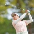 プロ２年目大久保柚季が午前組単独首位に