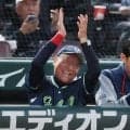 【ヤクルト】４度目犠打で初！一塁走者を二塁に　スクイズも試み「ベンチも盛り上がる」池山監督