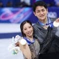 「まって、全てのポーズが可愛すぎる」りくりゅうペアの“新たな報告”にファン反応「ジャージ脱ぐともう普通のかっこいいカップル」