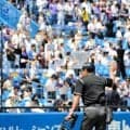 東京六大学で審判団が異例の対応　ＮＰＢ川上審判員の番号「２９」を刻む　バット直撃アクシデントで現在も意識戻らず