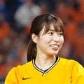 新鍋理沙さん「人の顔に全体重かける犬」愛犬との２ショットに「信頼しきってる」「かわいい」