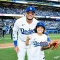 ドジャース　ミゲル・ロハスの長男がパパと激似！「そっくりだね」「私の心を溶かす」長女もかわいい！家族で始球式に「最高だったね」すっかり父の顔に