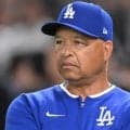 ドジャース　スネルがまさかの大乱調　２回までに５失点　ロバーツ監督が厳しい表情　不運なヒット浴びて崩れる