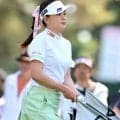河本結が単独首位で後半へ　金沢志奈、荒木優奈が１差２位追走　吉田鈴らが３差４位の大混戦