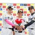 「本当に？」阪神・佐藤輝が才木の活躍した翌日の食事に突っ込み　プロ初打点の嶋村は裏話「足がプルプル震えていた」お立ち台で小学生への回答に聖地沸く