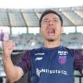 長友佑都「ブラボー！」絶叫　自身５度目のＷ杯宣言「いきます」　森保監督の最終視察でアピール「自分の唯一無二の魂は見せた。森保さんに届いた」