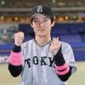 【巨人】浦田俊輔「勝ちました！」バレー選手だった母譲りの“広い視野”生かしV打　勝利届けた
