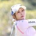 「可愛い親子」金田久美子、母と頬寄せ合う写真公開＆父の墓参り報告「弘吉、千鶴、だいすき笑」