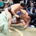 霧島　相手の藤ノ川が土俵割るも行司、審判が気づかず続行　決まり手も「上手投げ」→「寄り切り」に変更のハプニング