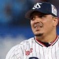 ヤクルト、オスナが野手登板　9回に大差でマウンドへ…140キロに神宮どよめき