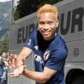 【Ｗ杯２６人予想】５大会連続へ３９歳・長友佑都だけができる役割「空気清浄機のように」...担当記者が占う