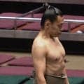 「体脂肪率何％よ」「腹筋割れてる」体重62キロ、超個性的な小兵力士にネット興味津々