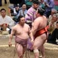 十両復帰の炎鵬、新十両の大花竜を破り４連勝　反省口にするも「勘が研ぎ澄まされている」