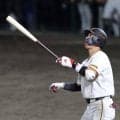 巨人・坂本勇人の劇的弾　我を忘れて？コーチも異例の行動　ＳＮＳ沸く「かわいいっすｗ」「水掛けまくってるｗ」