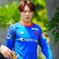 【日本代表】落選の佐藤龍之介「次、次、次」気丈に振る舞い、クラブ施設を後にする
