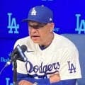 ロバーツ監督、ランニング本塁打許したテオを擁護「難しいプレー。打球の行方を予測して良い角度で入っていた」