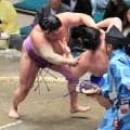 十両・尊富士が２敗死守「やりにくかったけれど、しっかりできた」旭海雄をすくい投げで破る