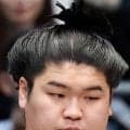 朝紅龍が７日目から休場　６日目の正代戦で右膝を負傷